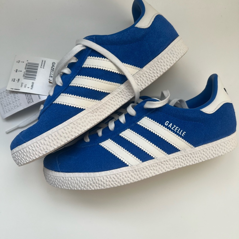 Adidas Gazelle-Royal Blue size 3.5 * New*